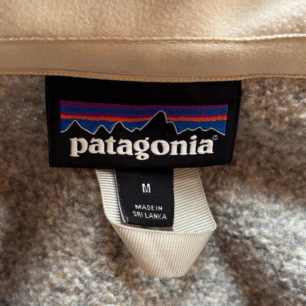 Patagonia Tan Fleece 1/4 Pullover Sweater - Picture 2 of 10